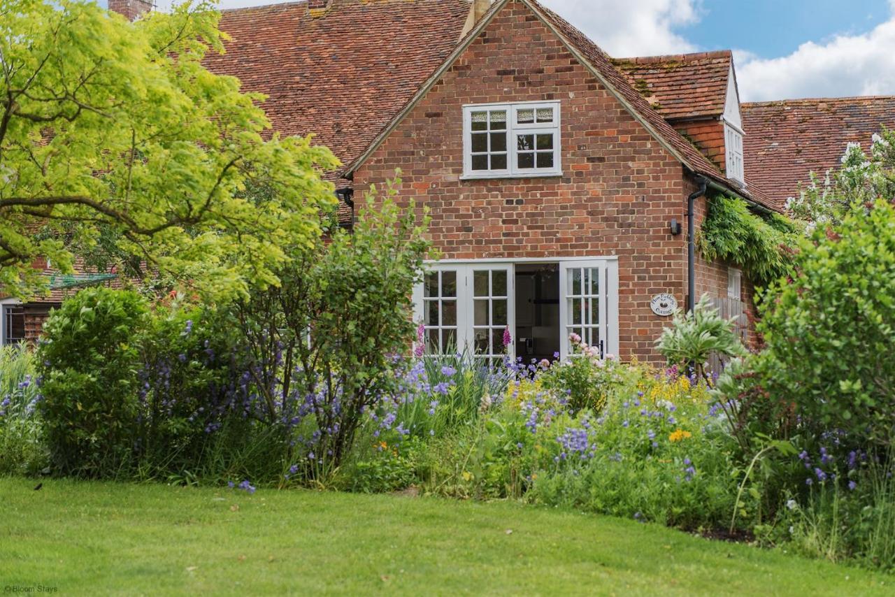 Plum Pudding Stables By Bloom Stays Faversham Eksteriør billede